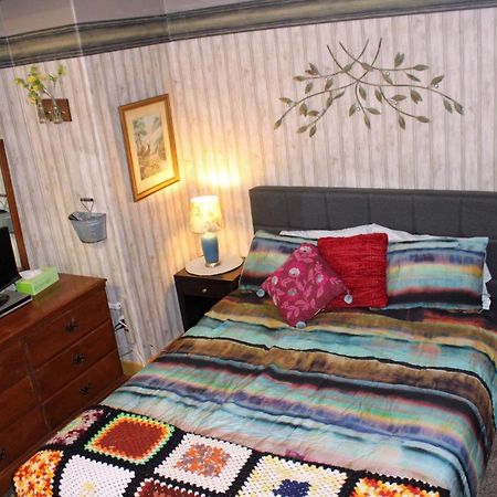 The Old Bear Bnb Pine Mountain Club Екстериор снимка