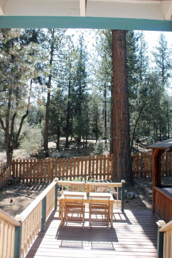 The Old Bear Bnb Pine Mountain Club Екстериор снимка