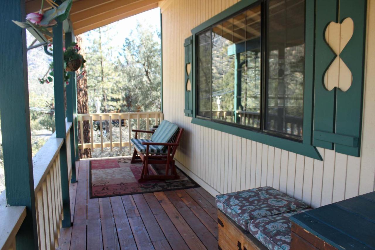 The Old Bear Bnb Pine Mountain Club Екстериор снимка